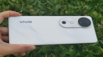 vivo S19體驗(yàn)：輕薄長(zhǎng)續(xù)航，隨手拍出美